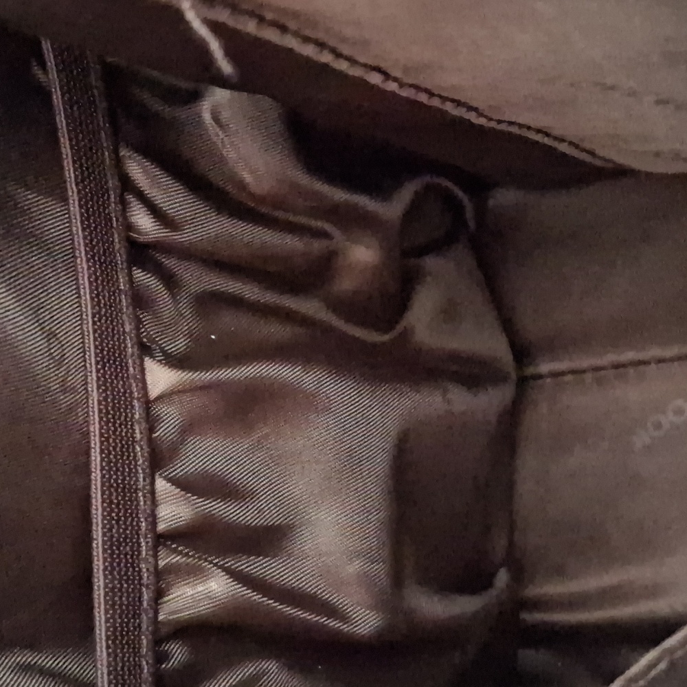 Lovevook Black and White Quilted Tote with Crossbody Strap - Picture 10 of 16